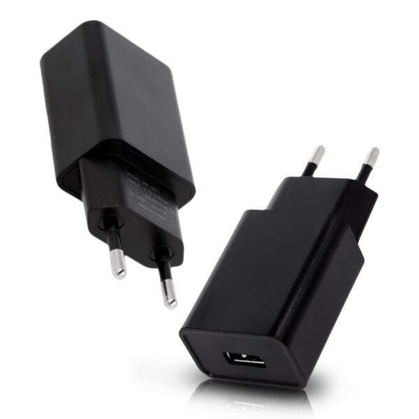 UNIVERSAL TRAVEL CHARGER 1A BLACK