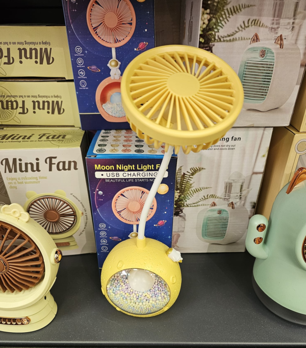 Night lamp with fan yellow